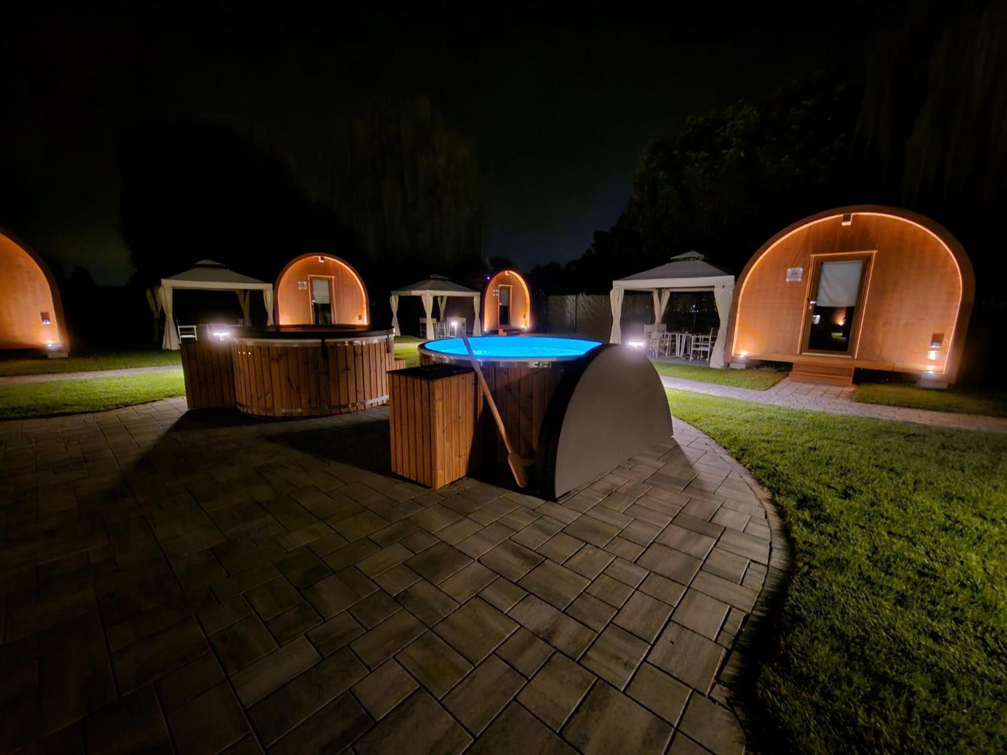 Vicolungo Glamour Lodge & Spa - Free Spa Hot Tub E Sauna Kültér fotó