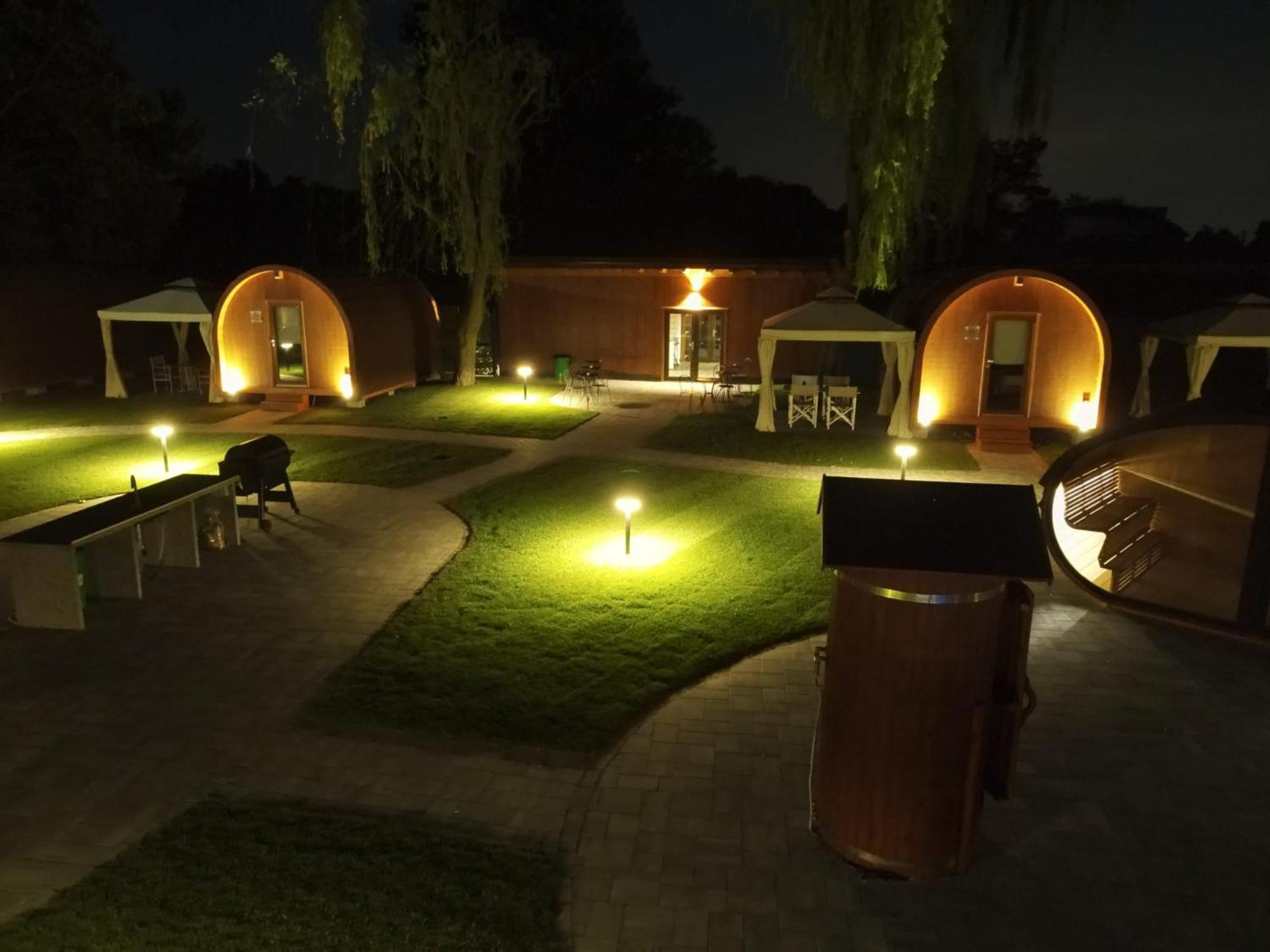 Vicolungo Glamour Lodge & Spa - Free Spa Hot Tub E Sauna Kültér fotó