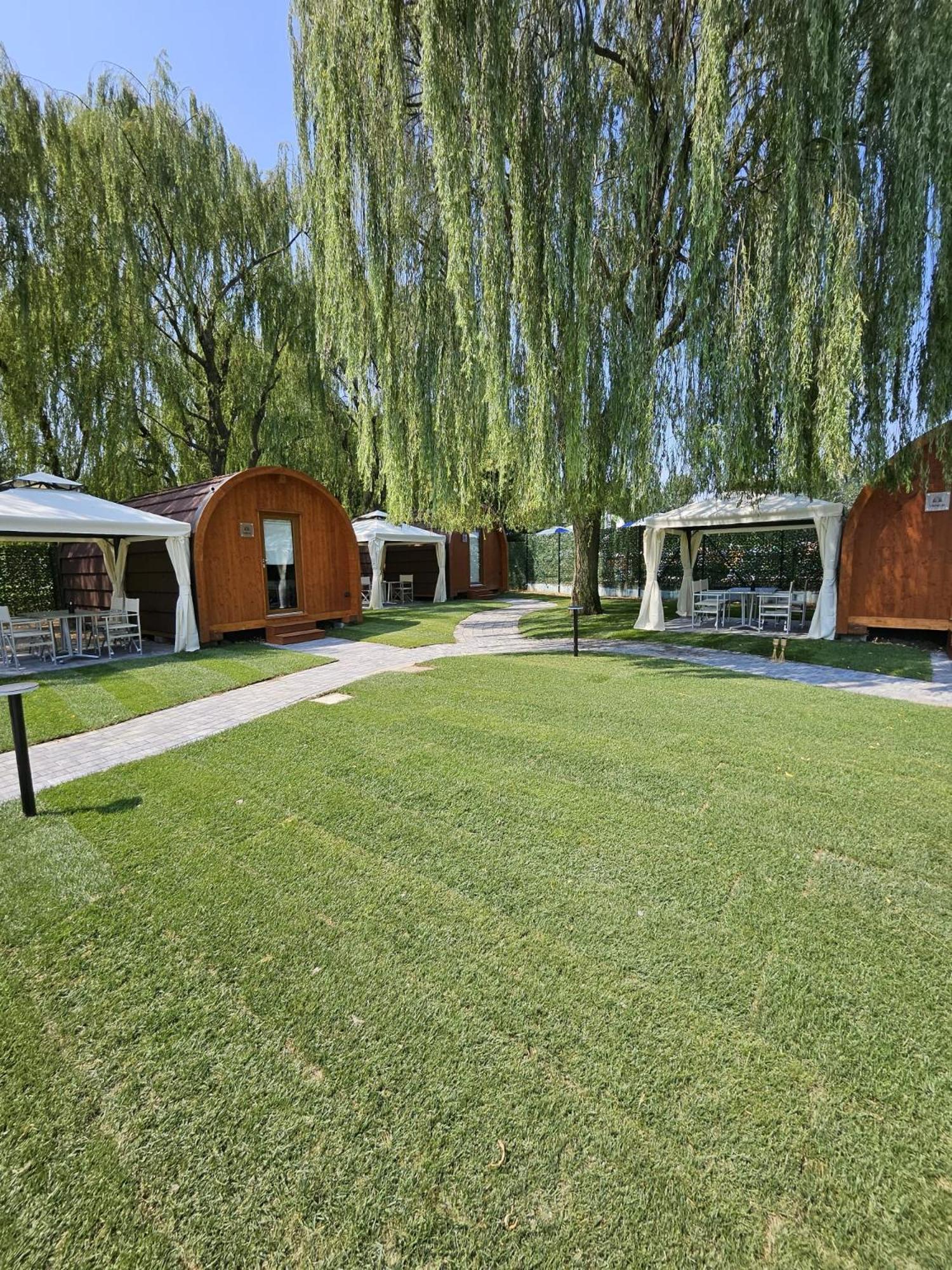 Vicolungo Glamour Lodge & Spa - Free Spa Hot Tub E Sauna Kültér fotó