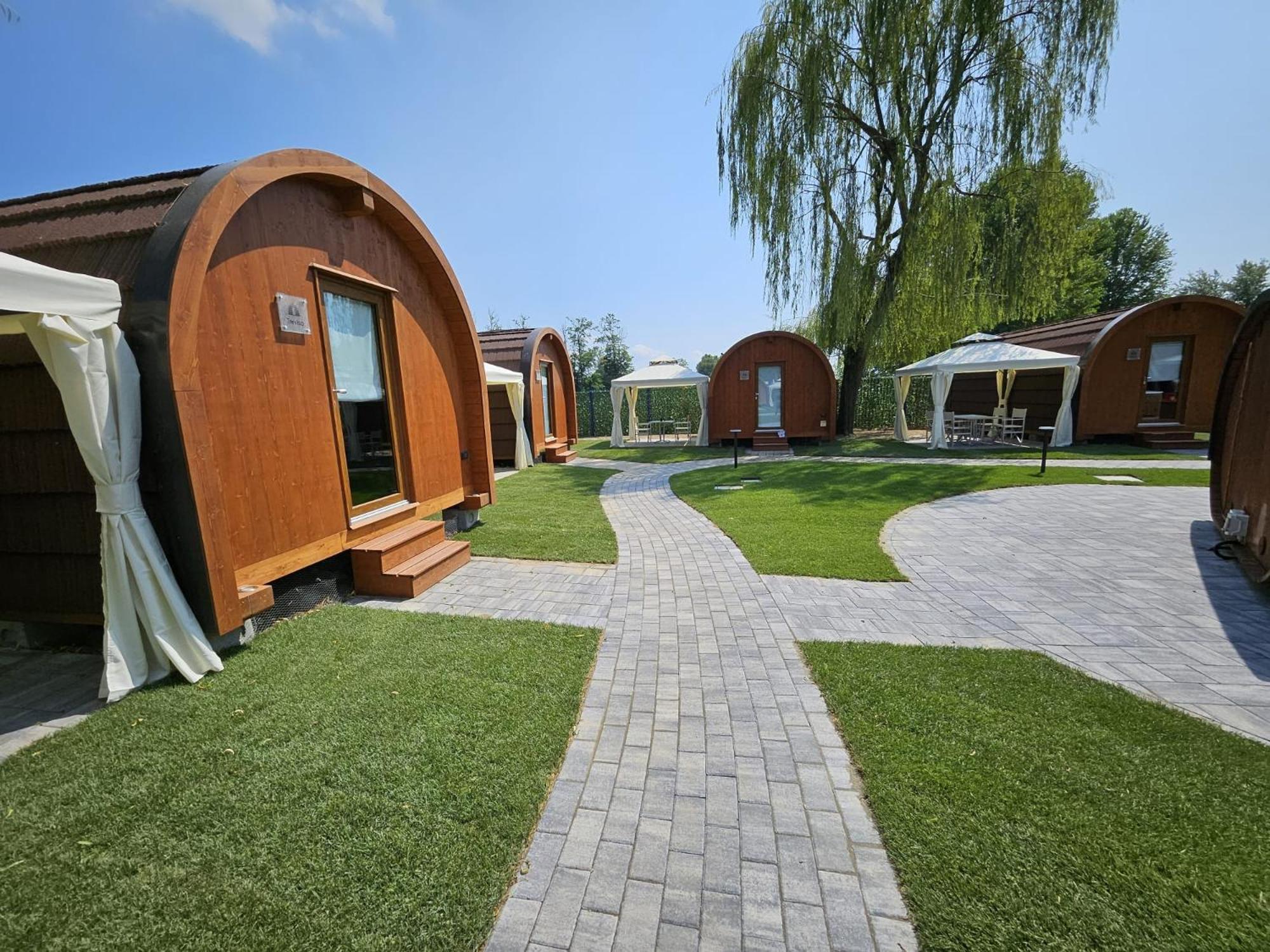 Vicolungo Glamour Lodge & Spa - Free Spa Hot Tub E Sauna Kültér fotó